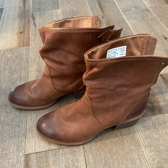 Womens Timberland Boots - Picture 1 of 6